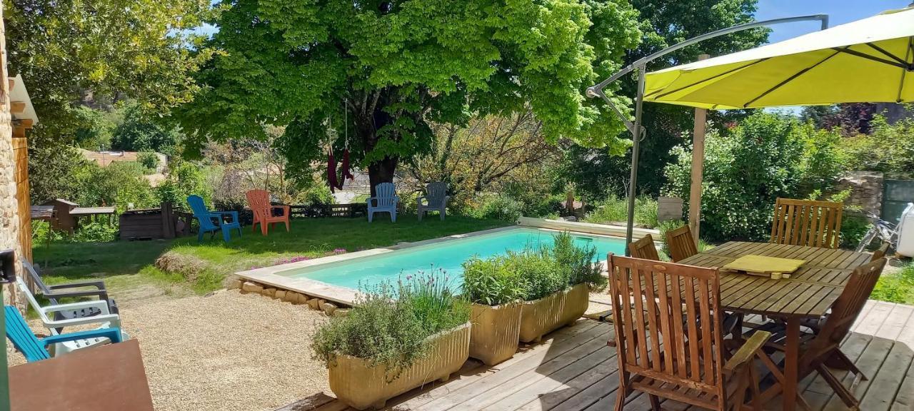 Chambre Du Tilleul - Charme, Confort Et Piscine Sigonce Exterior photo